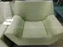 2 Lounge Chairs - B7