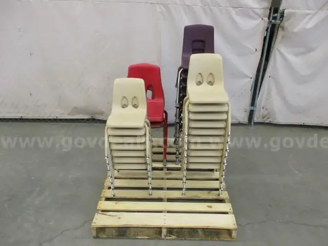 Lot of Children Chairs - C2