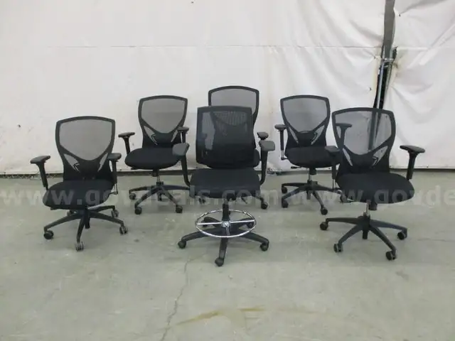 6 Office Chairs - B2
