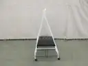 Easel - B3