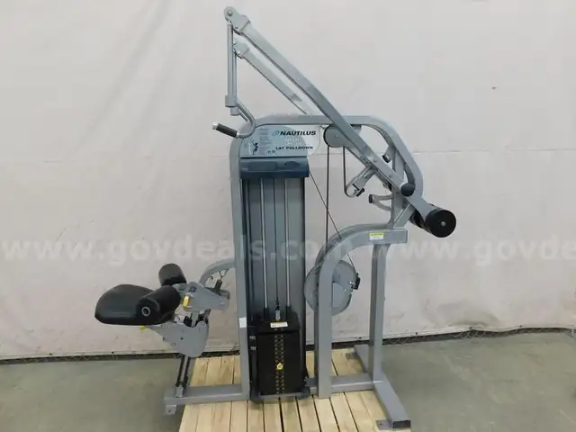 Pull Down Exercise Machine - C5