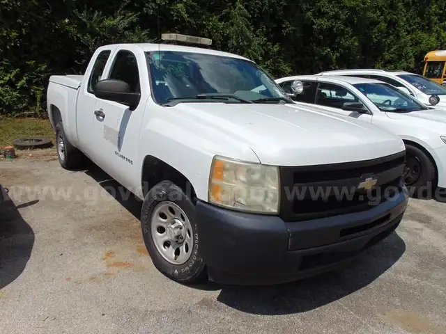 2010 Chevrolet Silverado 1500 2 WD Pickup - Surplus Lot