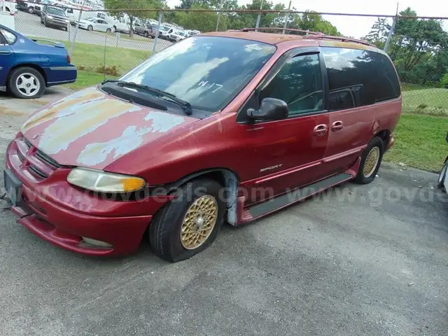 1998 Dodge Caravan Van - Surplus Lot