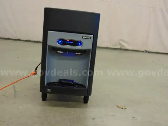 Ice/Water Machine - C2