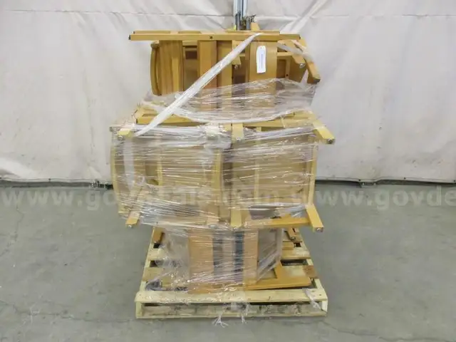 Pallet of Library Chairs - B5