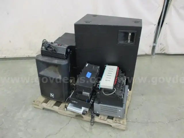 Lot of Assorted Audio Equipment - A1