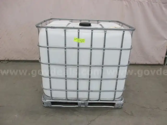 275 Gallon Tank - B6