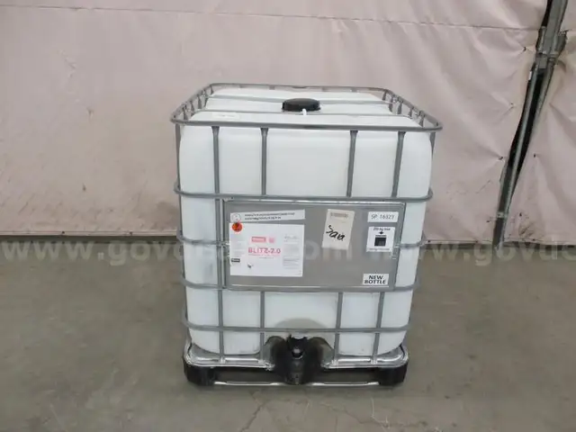 275 Gallon Tank - B6