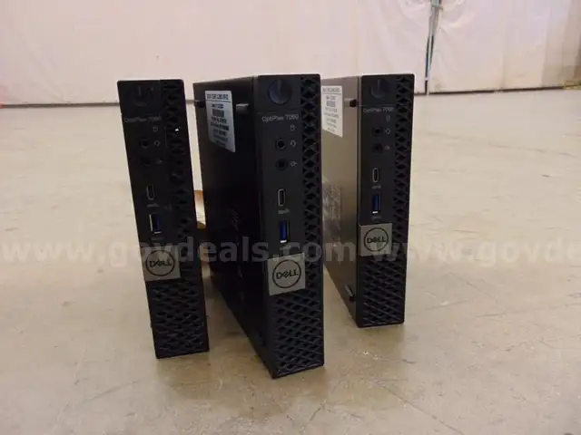 3 Dell Optiplex Computers - A2