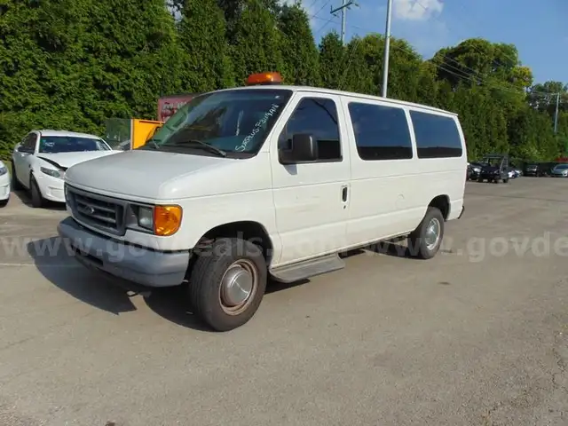 2006 Ford Econoline 350 Van - Surplus Lot