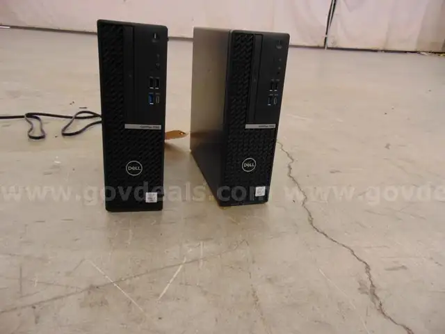 2 Dell Optiplex Computers - A3