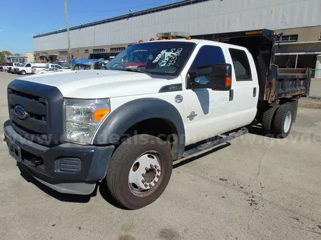 2014 Ford F-550 Dump Truck - Surplus Lot