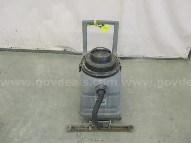 Commercial Vacuum - B6