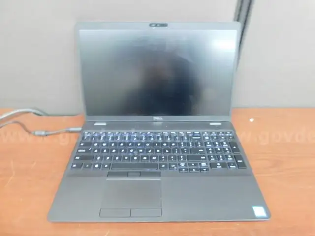 Dell Latitude Laptop - A7