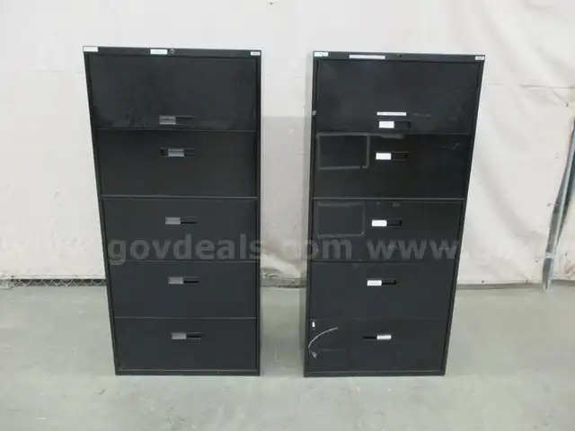 2 File Cabinets - B3