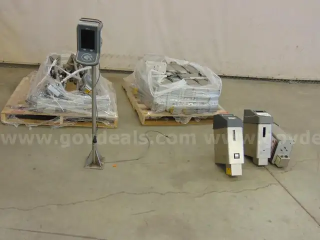 Lot of Payment & Card Readers - C5