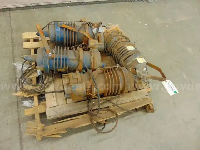 4 Submersible Wastewater Pumps - C5