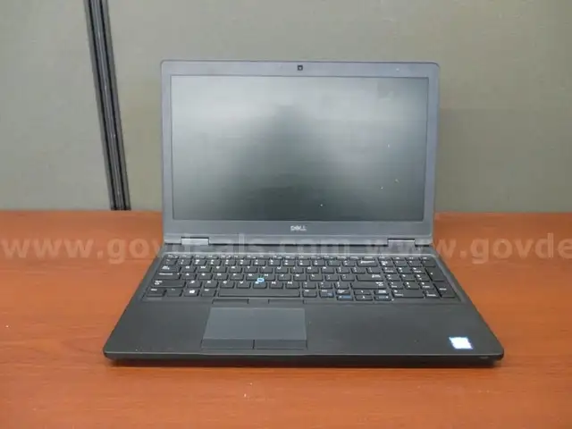 Dell Latitude Laptop - A7