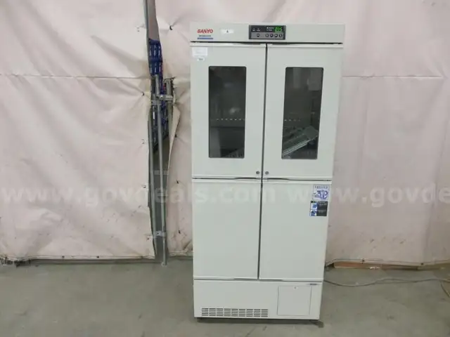 Vaccine Refrigerator - C1