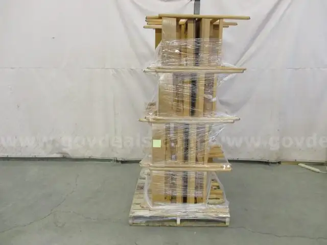 Pallet of Chairs - B8