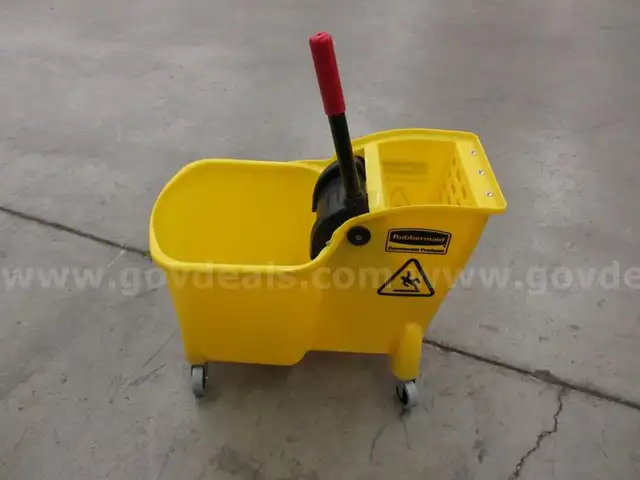 Mop Bucket - B1