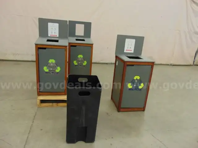 4 Recycle Bins - B3