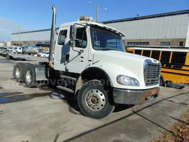 2005 Freightliner M2112 Road Tractor - Surplus Lot