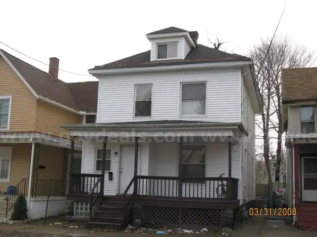 429 EAST 7TH ST ERIE (14-010-013.0-208.00)