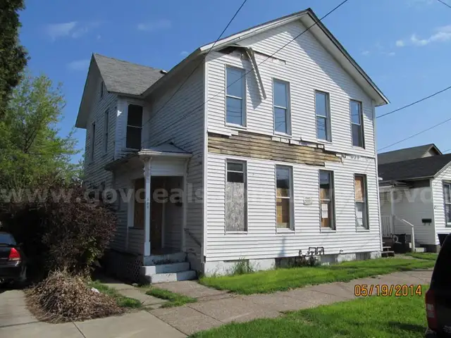 538-540 EAST 8TH ST  ERIE (14-010-016.0-137.00) BLIGHTED PROPERTY