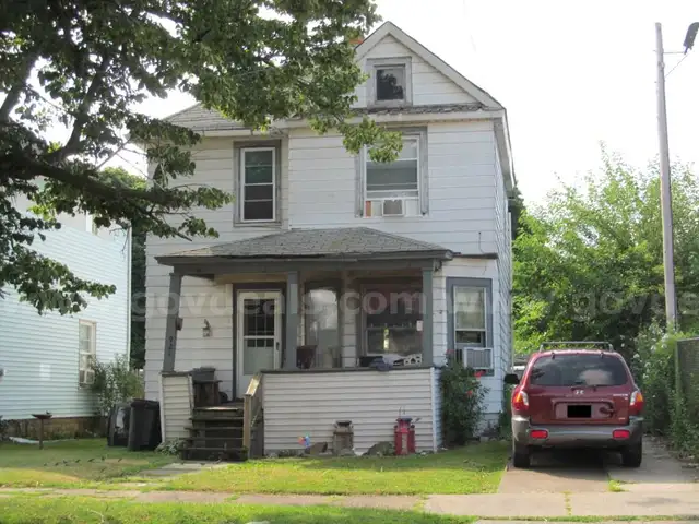 921 WEST 26TH  33.33 X 130     ERIE (19-060-0.390-312.00) BLIGHTED PROPERTY