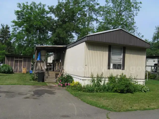 6621 W. RIDGE RD  LOT 31E  - TRAILER ONLY - FAIRVIEW (21-054-092.1-001.93)