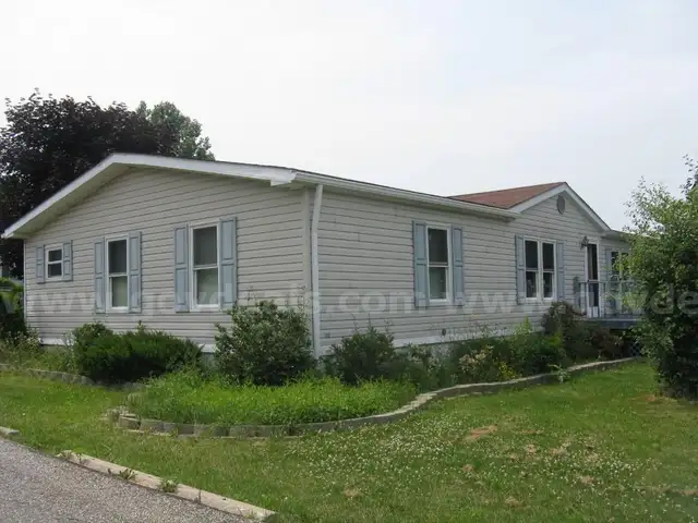 555 SHADYBROOK CIR - TRAILER ONLY - GIRARD (24-012-036.9-074.27)