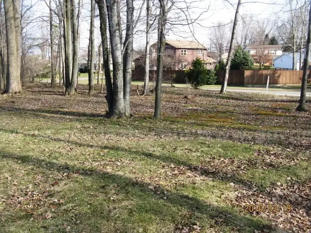 NEW PERRY HGWY LT 1  212 X 139 - MILLCREEK (33-146-499.0-006.02)