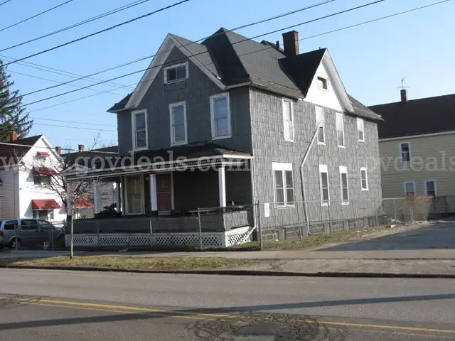 1701 CHERRY ST  44 X 80 - ERIE (16-030-026.0-119.00)