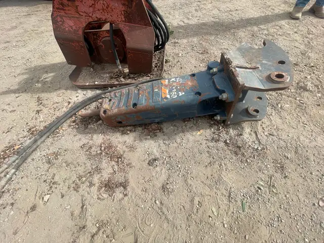 kubota KXB 360 Hammer Attachment