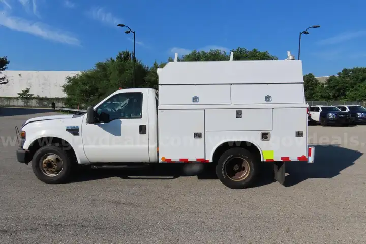 2010 Ford F-350 SD (Inspection/Pickup by Appointment Only) must be towed