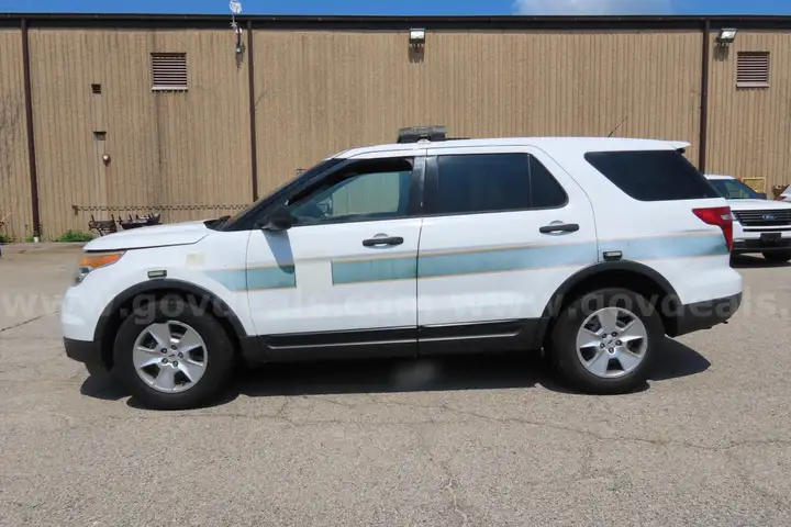 2013 Ford Explorer (inspections/Pickups by Appointment only) Vehicle must be towed