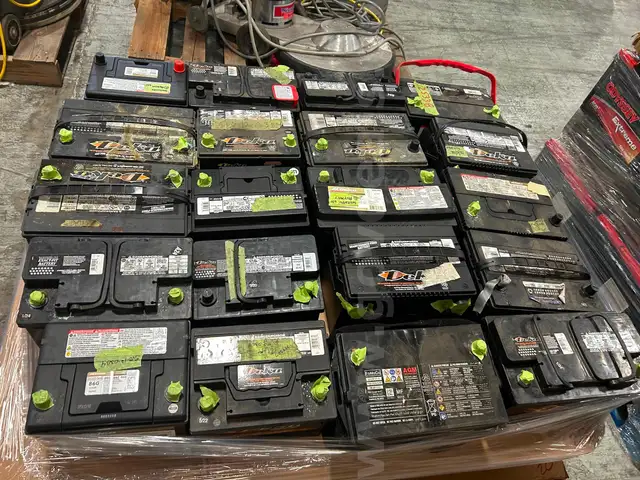 5 pallets (210 batteries Cores) USED batteries