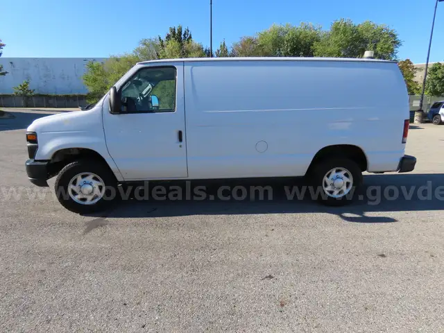 2013 Ford Econoline (inspections/pickups by appointments only) must be towed