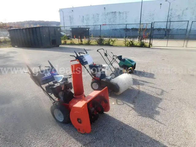 Snow Blower&#x27;s, Snow Brush, Cub Cadet De375