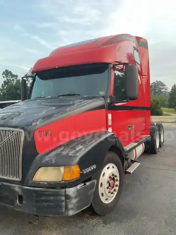 2000 Volvo VNL