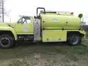 1993 Ford F700 Water Tanker - Ford V-8 7.0 L Engine