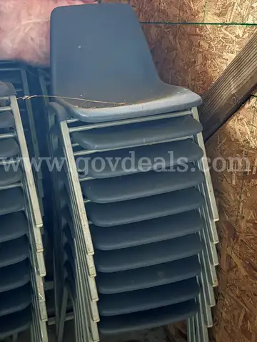 135  HEAVY PLASTIC CHAIRS
