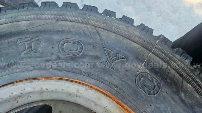 6 - LT235/85R16 Toyo HyperRadial ST Studded Tires