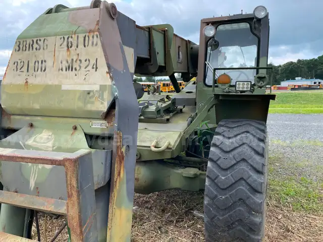 1991 Variable Reach Rough Terrain Fork Lift Truck