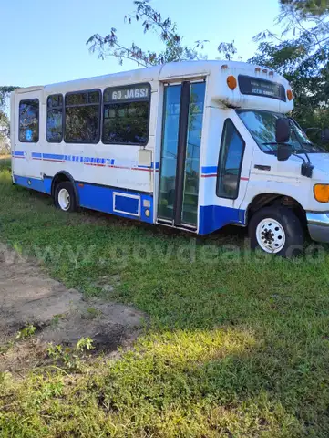 2004 Ford Econoline
