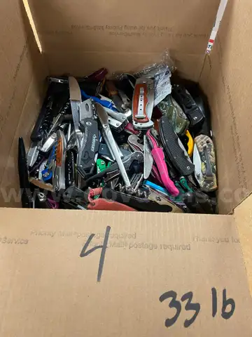 Misc. Knives/Multi-tools/Bottle Openers (33lbs) (ID #11755) (TSA) ($30) (Box#4)