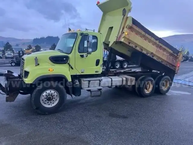 2015 Freightliner 114SD (ID#11869) (25-3287) 405