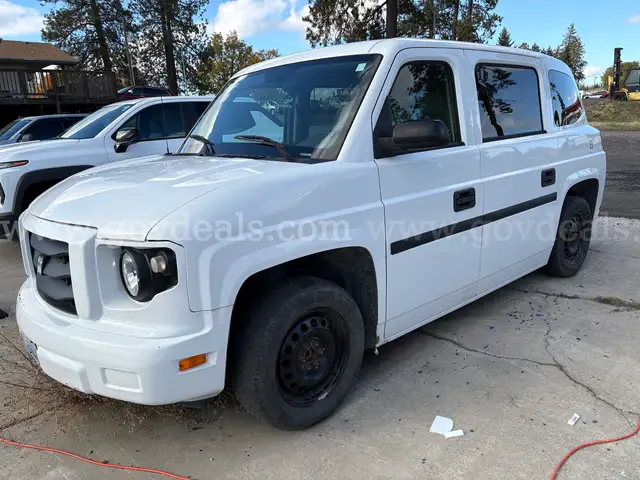 2014 Mobvt Wheelchair Van (ID#11922) (25-2777) 305