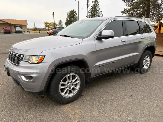 2018 Jeep Grand Cherokee 4x4 (ID#11926) (25-4176) 117